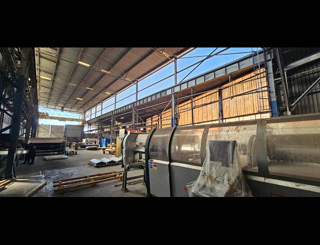 9,130M² WAREHOUSE FOR SALE IN DENVER